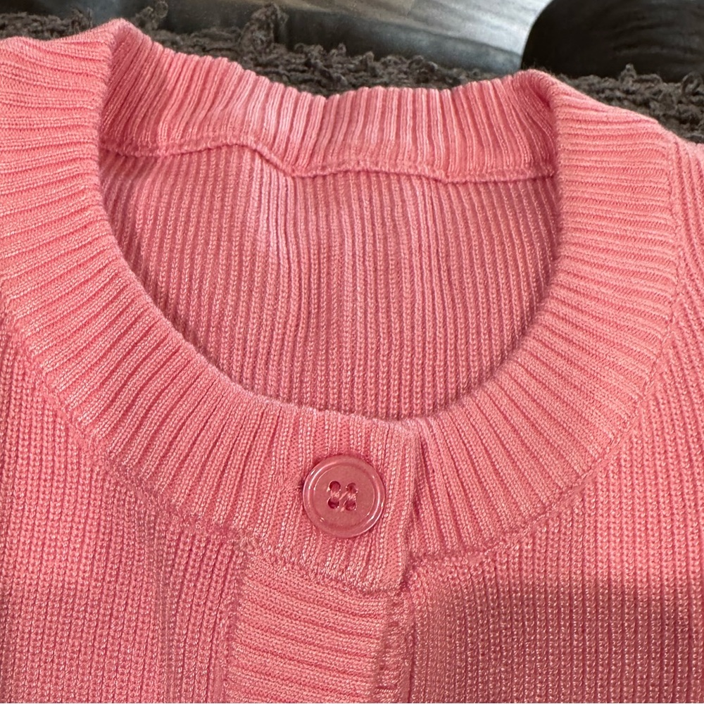 Women's Pink Sweater NWT - Picture 6 of 9